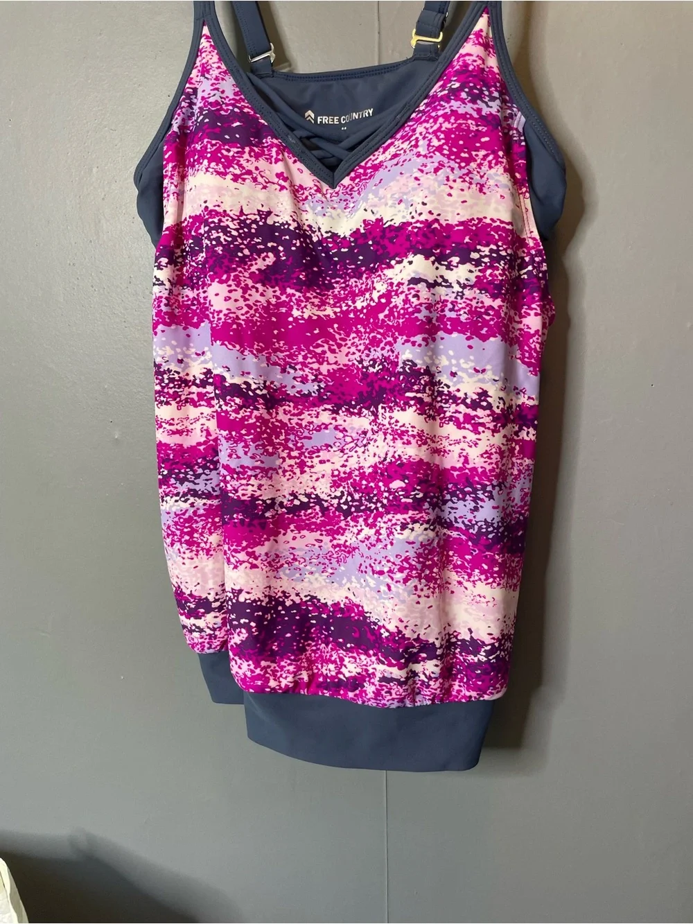 Free Country Blouson Swimsuit Tankini Top‎ Size Medium Color: Magenta Slate